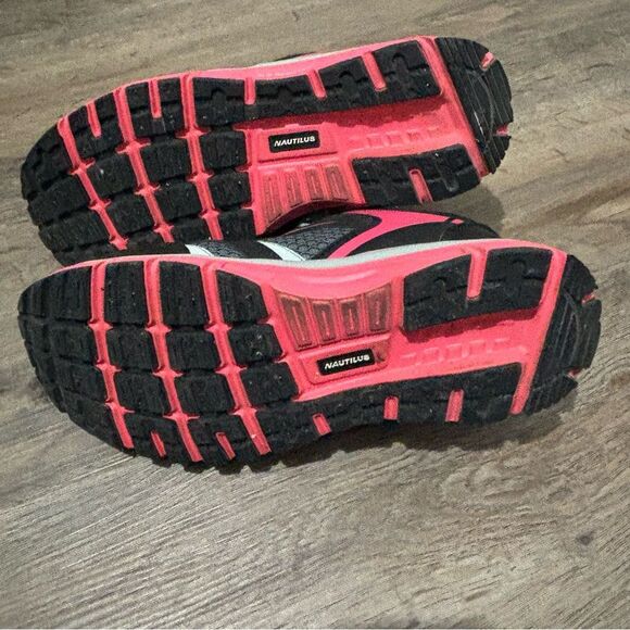 Nautilus Safety Composite Footwear Women’s Size 7.5 - Picture 6 of 6